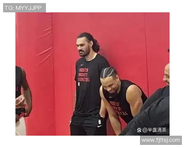 勇士与火箭季后赛首战激烈对决谁能在这场较量中胜出