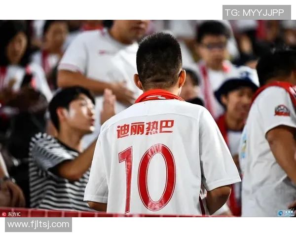 权健与上港激战正酣比分悬念迭起球迷热情高涨的精彩对决