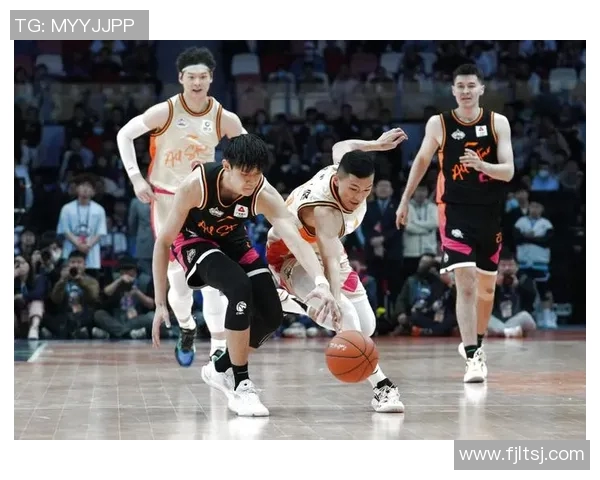 陈林坚的篮球之路：从青涩少年到职业明星的成长历程与心路历程